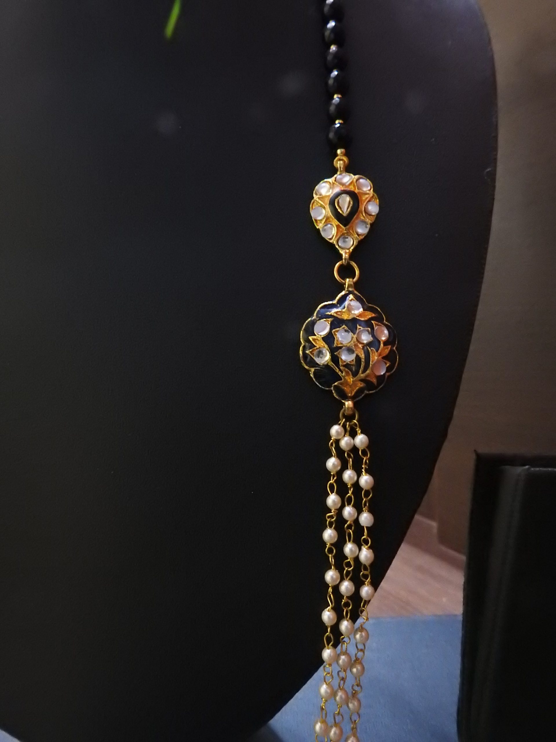 IMITATION KUNDAN MEENA BLACK NECKLACE / ARTIFICIAL KUNDAN MEENA JEWELLERY BLACK NEKLACE - Image 4